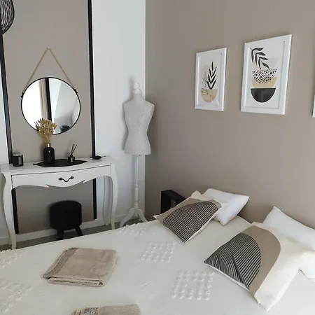 Chez Particulier Proche Circuit 24h Homestay *